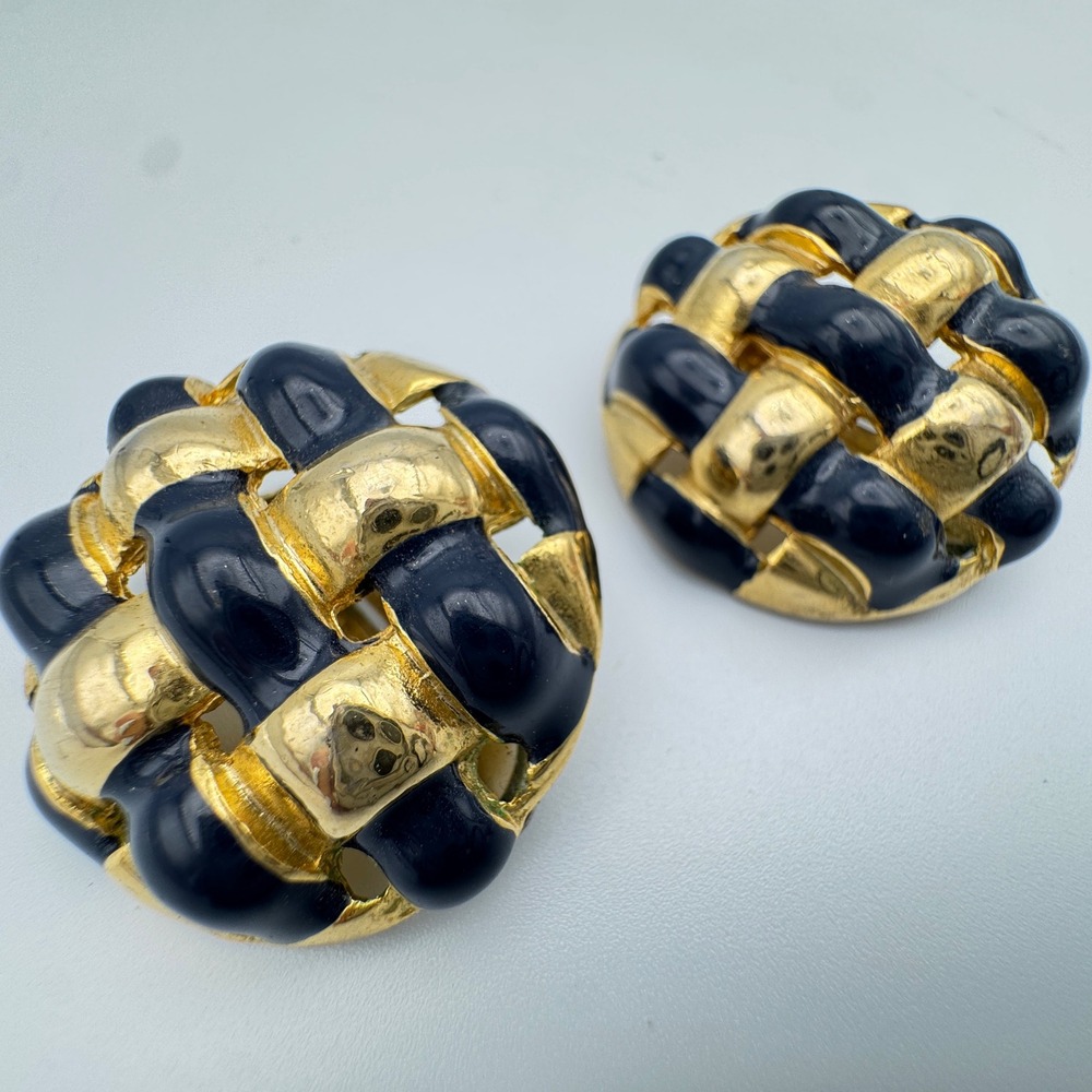 Vintage Enamel Basketweave Clip On Earrings Navy Blue Gold Tone Chunky Domed 80s